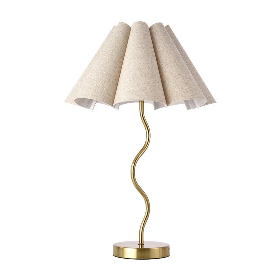 Gold Scalloped Table Lamp